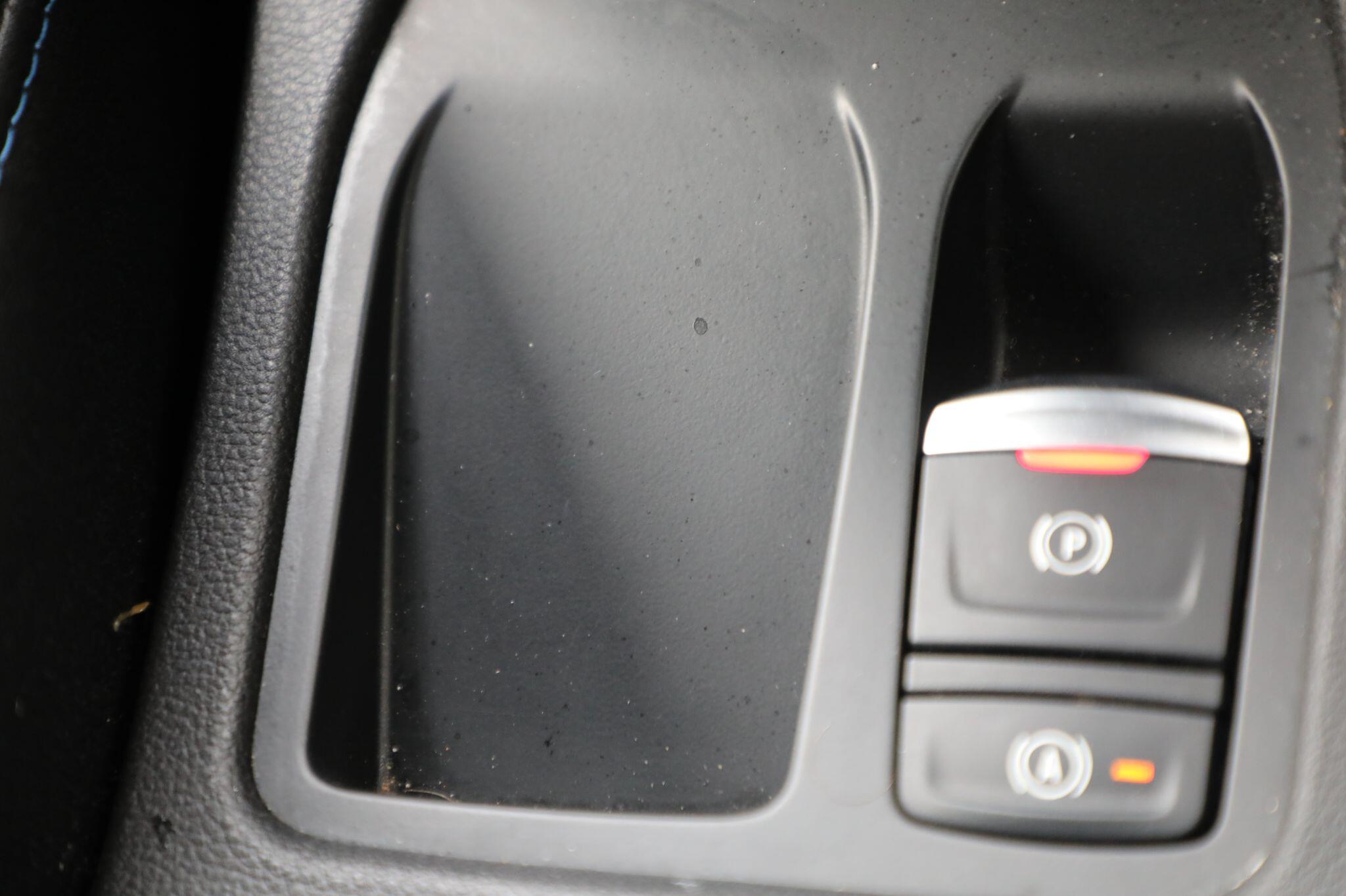 Large vehicle image
